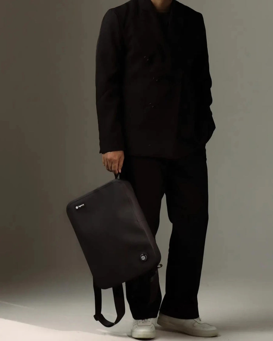 <strong>Slim and Lightweight</strong>